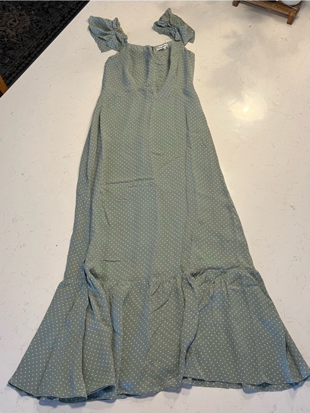 ✨Summer Solstice Sale!✨ Pristine Reformation Butterfly Dress, Size 4 - Picture 3 of 4